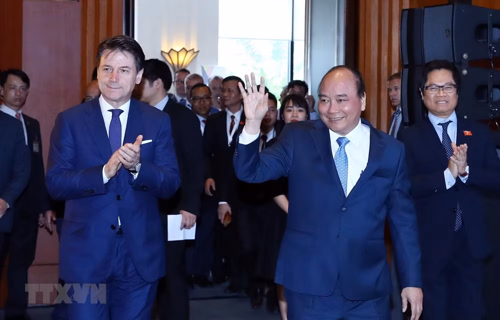 Efectúan en Vietnam Diálogo sobre relaciones económicas Italia-ASEAN ảnh 1