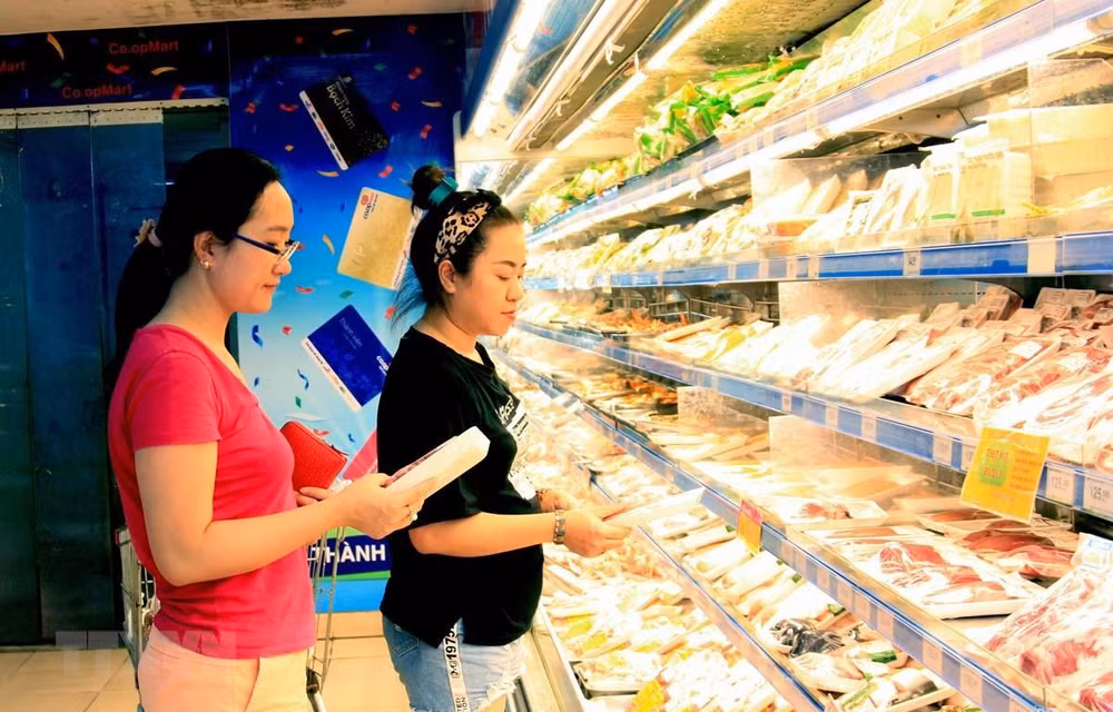 Ocupó Vietnam tercer lugar en ranking mundial de confianza de los consumidores ảnh 1