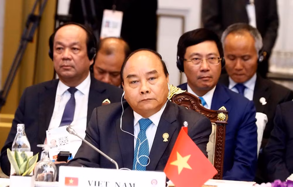 Primer ministro vietnamita participa en sesión plenaria de 34 Cumbre de ASEAN ảnh 1 Primer ministro vietnamita participa en sesión plenaria de 34 Cumbre de ASEAN ảnh 1