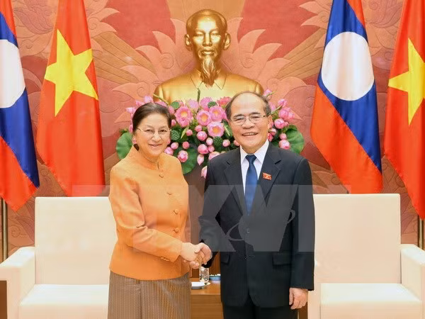 Estrechan vínculos parlamentarios de Vietnam con Laos y Cambodia ảnh 1