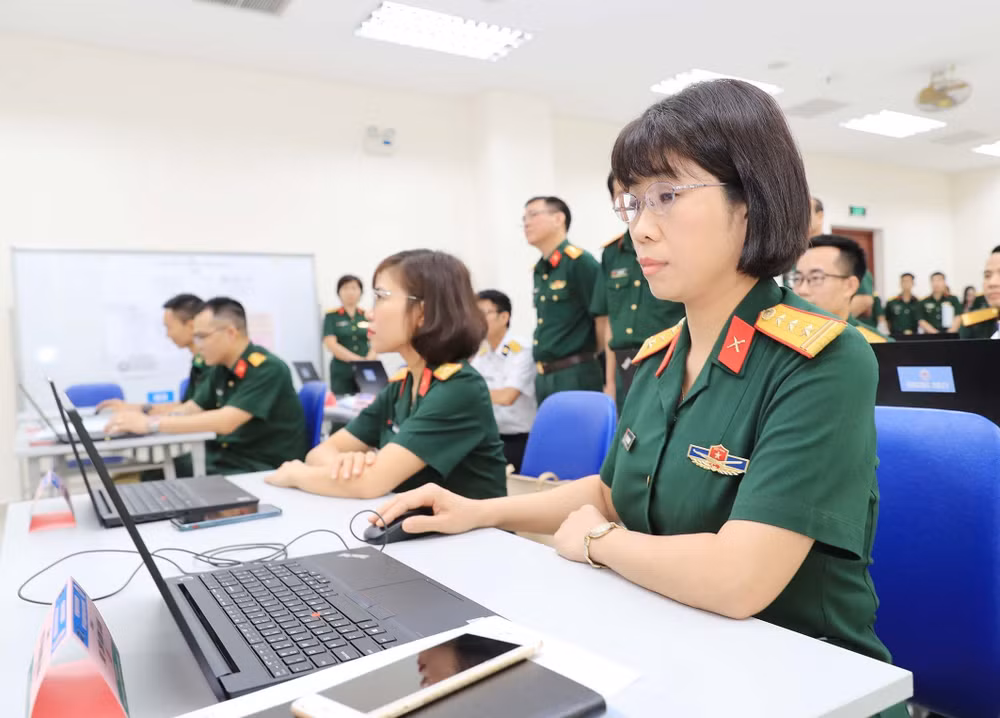 Inauguran en Vietnam curso de entrenamiento a oficiales de estado mayor de ONU ảnh 2