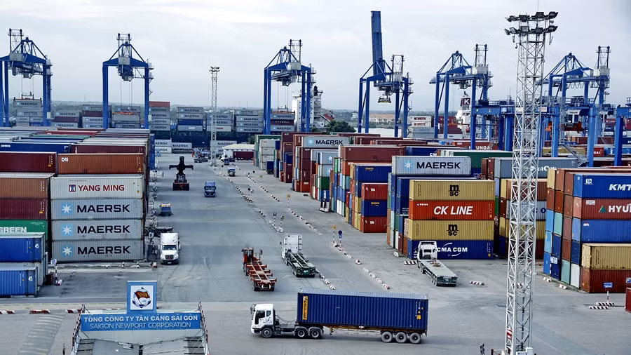 Alcanzan empresas vietnamitas con inversión extranjera superávit de 15 mil millones de dólares ảnh 1