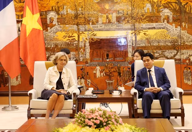 Promueve Hanoi ampliación de la cooperación con localidades de Francia ảnh 1
