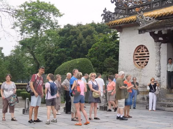 Más de un millón de turistas visitan ciudad imperial de Hue ảnh 1 Más de un millón de turistas visitan ciudad imperial de Hue ảnh 1