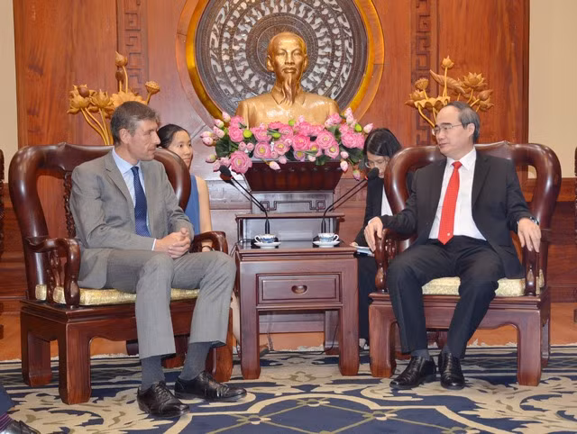Firmas británicas desean ampliar operaciones en Ciudad Ho Chi Minh ảnh 1 Firmas británicas desean ampliar operaciones en Ciudad Ho Chi Minh ảnh 1