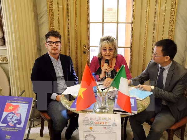 Investigadora italiana presenta libro sobre soberanía marítima de Vietnam ảnh 1 Investigadora italiana presenta libro sobre soberanía marítima de Vietnam ảnh 1