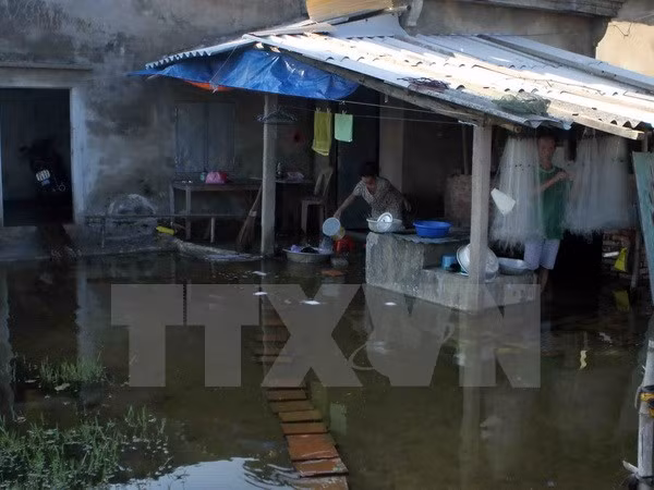 Premier de Laos extiende pésame a Vietnam por pérdidas provocadas por tifón Doksuri ảnh 1