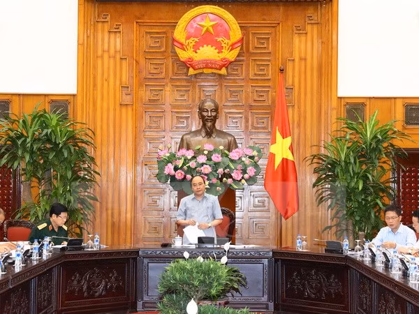 Premier vietnamita insta a modernizar industria de defensa ảnh 1