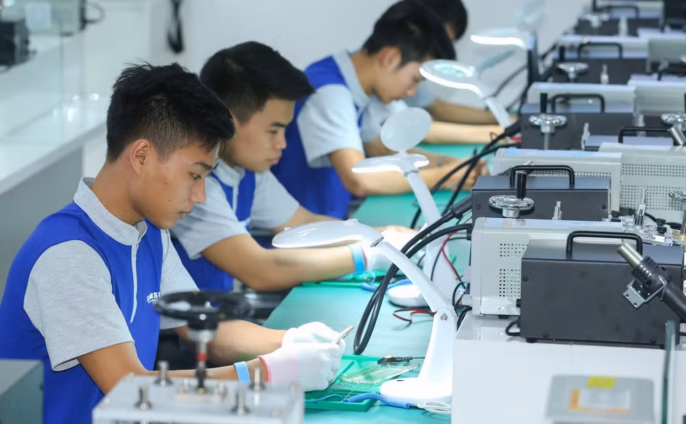 Escuelas vocacionales en Vietnam fortalecen la transformación digital ảnh 2 Escuelas vocacionales en Vietnam fortalecen la transformación digital ảnh 2