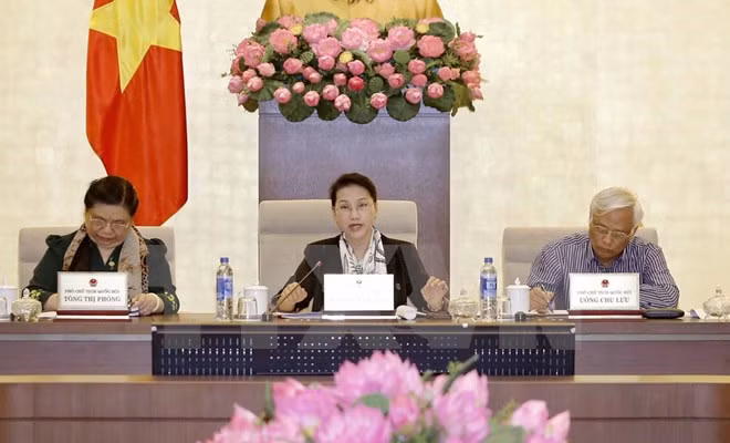 Proyectos legales centran sesión de trabajo del Comité del Parlamento vietnamita ảnh 1