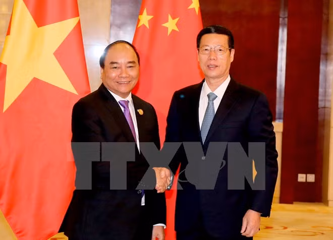 Premier de Vietnam reitera en China política exterior de autodeterminación ảnh 1