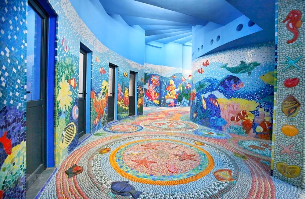 Casa de Espejo de Mosaico Cerámico de Hanoi ảnh 4