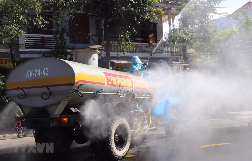 Vietnam rebasa los 16 mil casos del COVID-19 ảnh 1