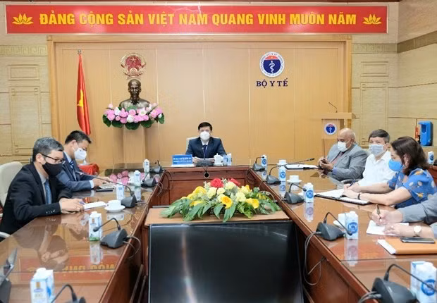 Vietnam y Cuba discuten cooperación en producción de vacunas contra COVID-19 ảnh 2