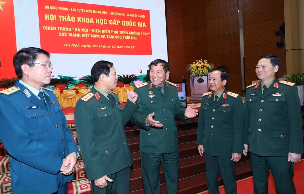 Destacan significado histórico de triunfo “Dien Bien Phu en el aire” ảnh 1