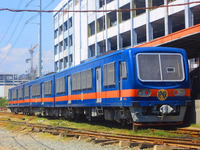 ADB aprueba préstamo de más de cuatro mil millones de dólares para proyecto ferroviario en Filipinas ảnh 1