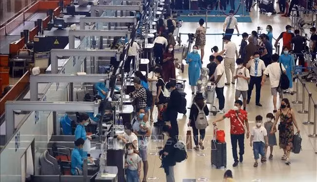 Aumenta número de pasajeros nacionales en aeropuerto vietnamita de Noi Bai ảnh 1 Aumenta número de pasajeros nacionales en aeropuerto vietnamita de Noi Bai ảnh 1