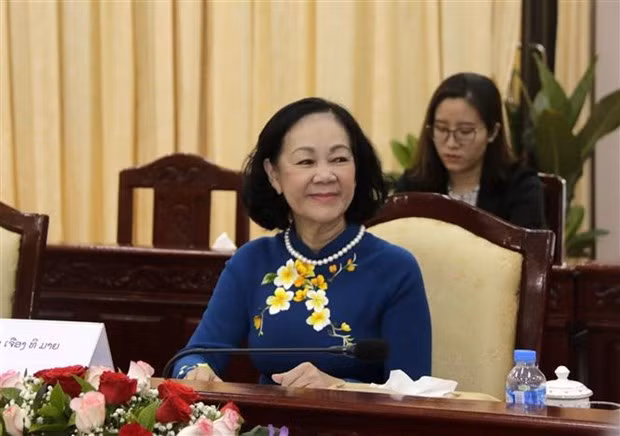 Dirigente partidista de Vietnam realiza visita a la provincia laosiana ảnh 1
