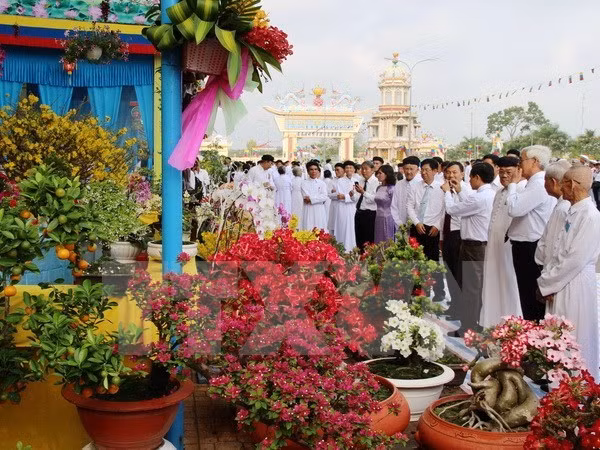 Elogian aportes de fieles de secta de Cao Dai a desarrollo nacional ảnh 1 Elogian aportes de fieles de secta de Cao Dai a desarrollo nacional ảnh 1