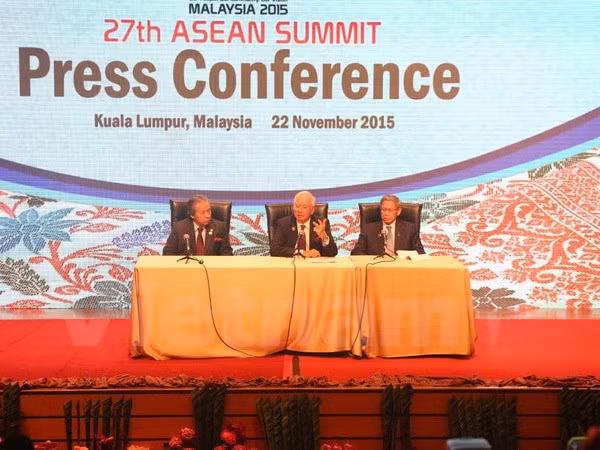 La XXVII Cumbre de la ASEAN cierra con éxito ảnh 1 La XXVII Cumbre de la ASEAN cierra con éxito ảnh 1