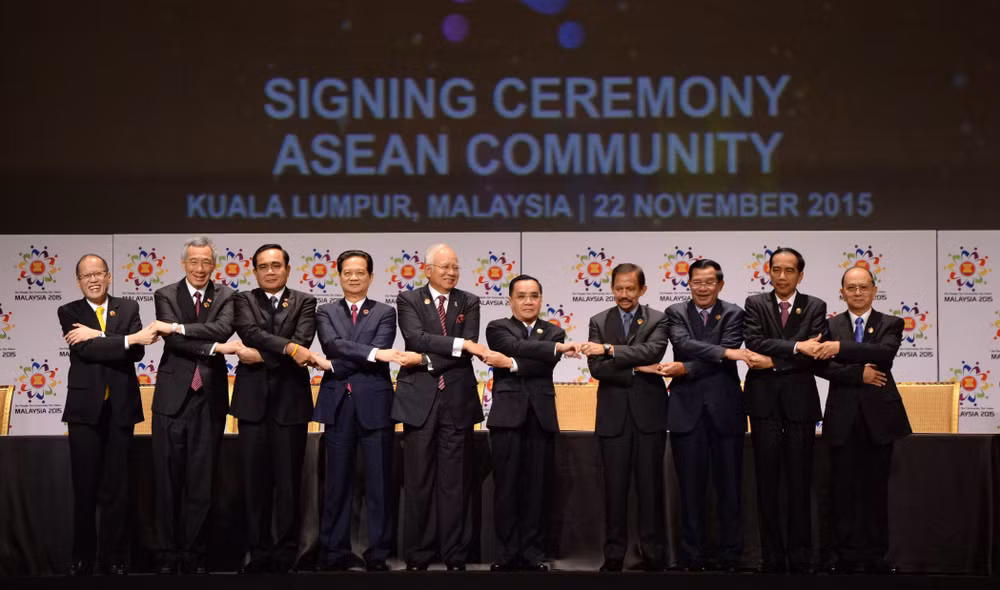 Líderes de ASEAN: Formación de Comunidad es gran éxito de casi un medio siglo ảnh 1
