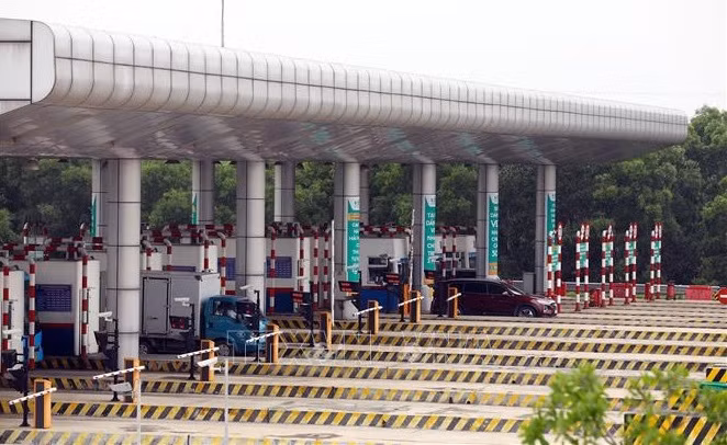 Pondrán en servicio el cobro electrónico de peajes en autopista Hanoi-Hai Phong ảnh 1