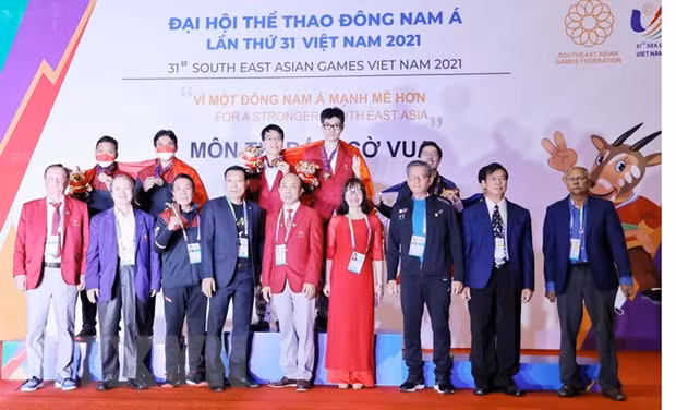 SEA Games 31: Equipo de ajedrez vietnamita lidera con siete medallas de oro ảnh 1