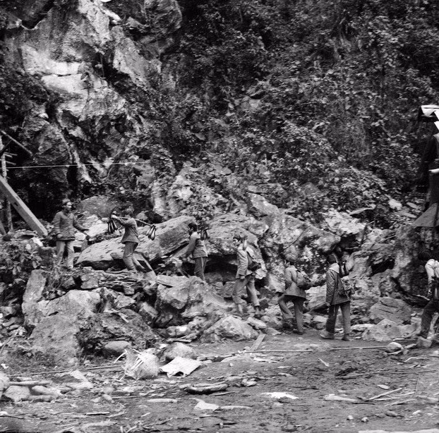[Fotos] Imágenes de la guerra de defensa en las fronteras norteñas de Vietnam hace 40 años ảnh 8