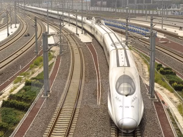 Indonesia llama a inversores japoneses a participar en proyecto ferroviario ảnh 1 Indonesia llama a inversores japoneses a participar en proyecto ferroviario ảnh 1