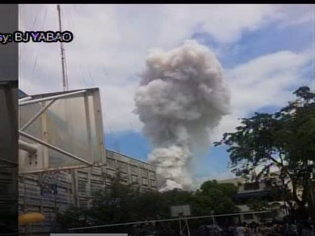 Incendio en Filipinas deja dos muertos y 24 heridos ảnh 1