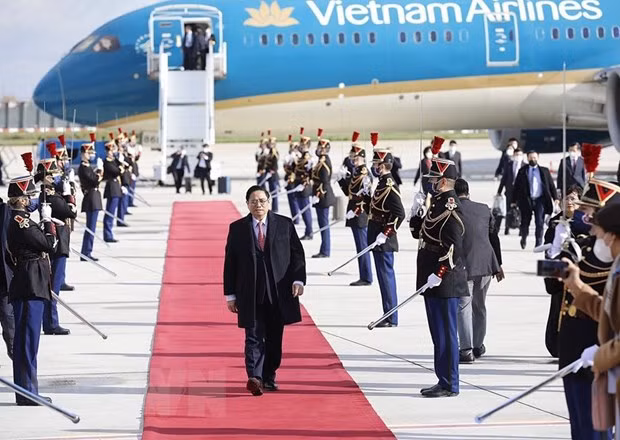 Destacan éxito de la participación en COP26 y visitas al Reino Unido y Francia del premier de Vietnam ảnh 2 Destacan éxito de la participación en COP26 y visitas al Reino Unido y Francia del premier de Vietnam ảnh 2