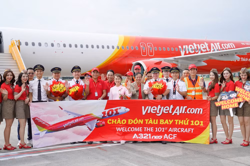 Vietjet da bienvenida al avión número 101 ảnh 2