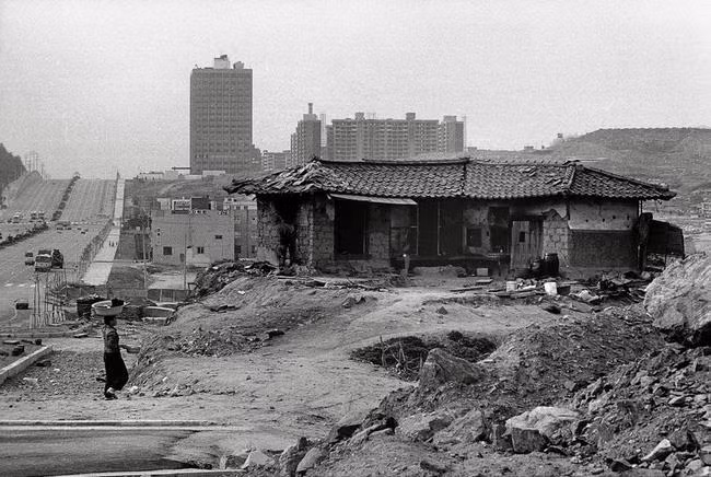Realizan en Vietnam exposición fotográfica sobre Seúl ảnh 1