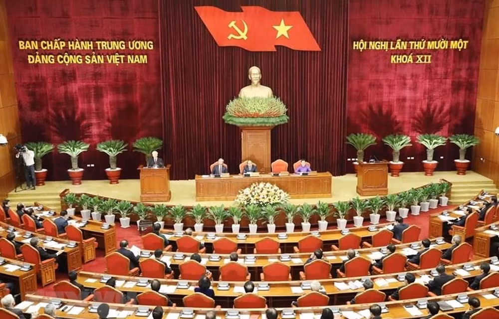 Prosigue Comité Central del Partido Comunista de Vietnam su XI pleno ảnh 1