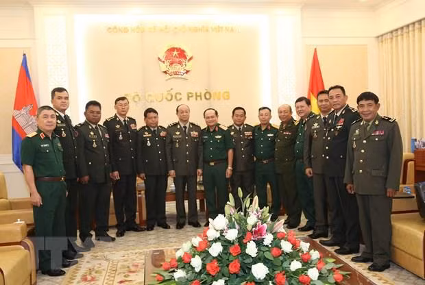 Intercambian experiencias Vietnam y Camboya sobre mantenimiento de la paz ảnh 1 Intercambian experiencias Vietnam y Camboya sobre mantenimiento de la paz ảnh 1