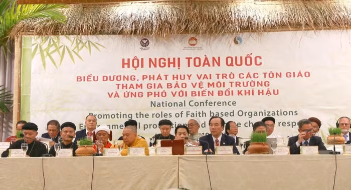 Reconocen papel de comunidades religiosas de Vietnam en enfrentamiento al cambio climático ảnh 1