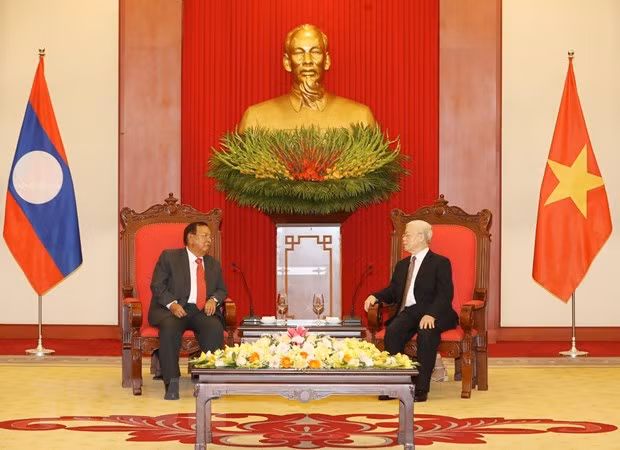 Corroboran nexos de amistad y solidaridad entre Vietnam y Laos ảnh 1