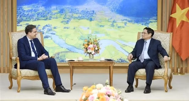 Premier pide a Francia a facilitar el acceso de productos vietnamitas ảnh 1