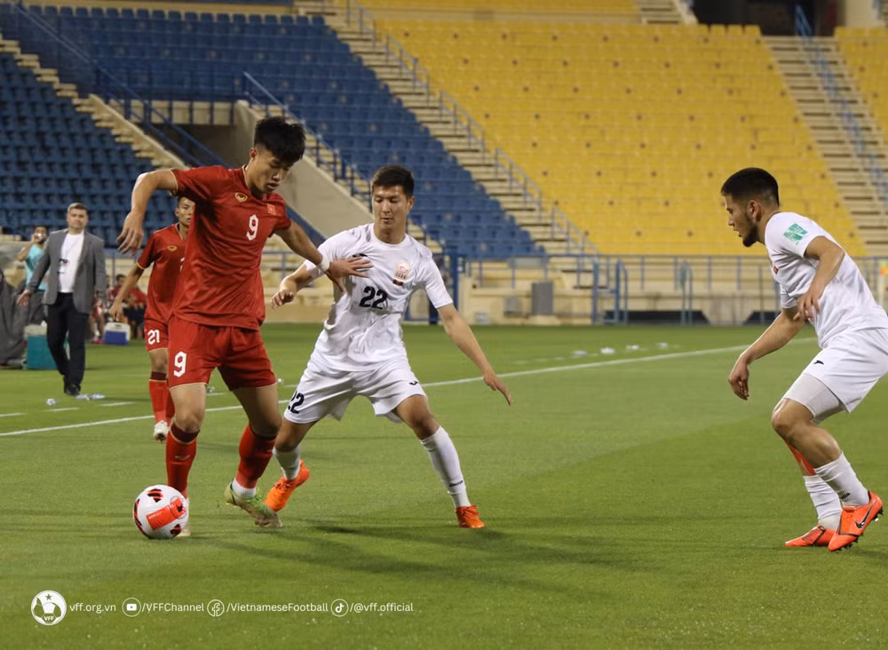 Vietnam se despide de Copa Doha 2023 tras derrota ante Kirguistán ảnh 1 Vietnam se despide de Copa Doha 2023 tras derrota ante Kirguistán ảnh 1