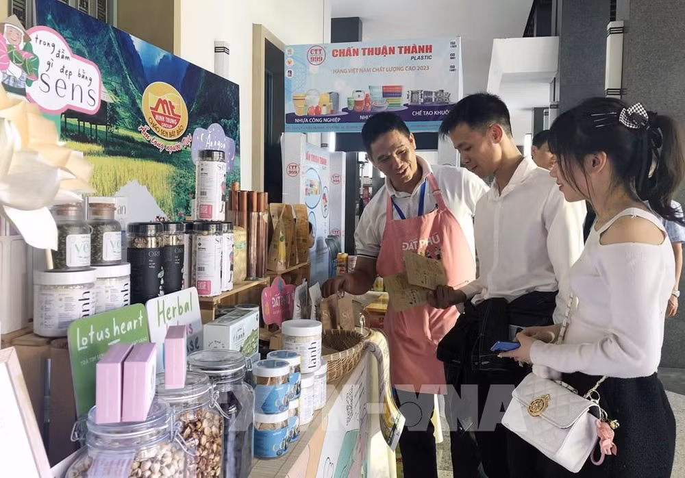 Empresas vietnamitas buscan desarrollar economía verde ảnh 2 Empresas vietnamitas buscan desarrollar economía verde ảnh 2