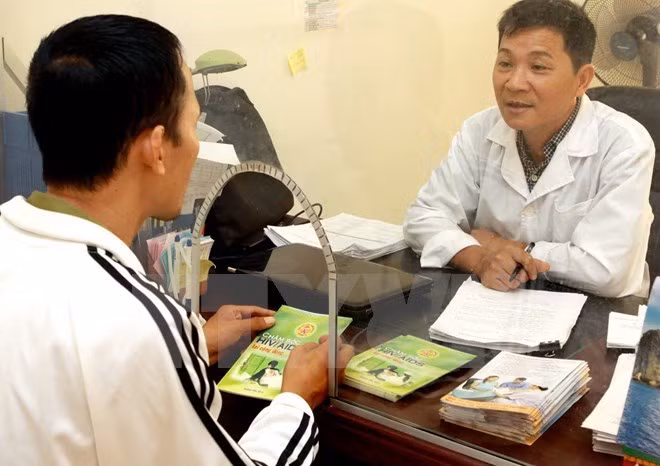 USAID apoya a Vietnam en lucha contra VIH/SIDA ảnh 1