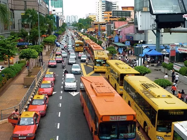 Indonesia registra fuerte caída de superávit comercial ảnh 1