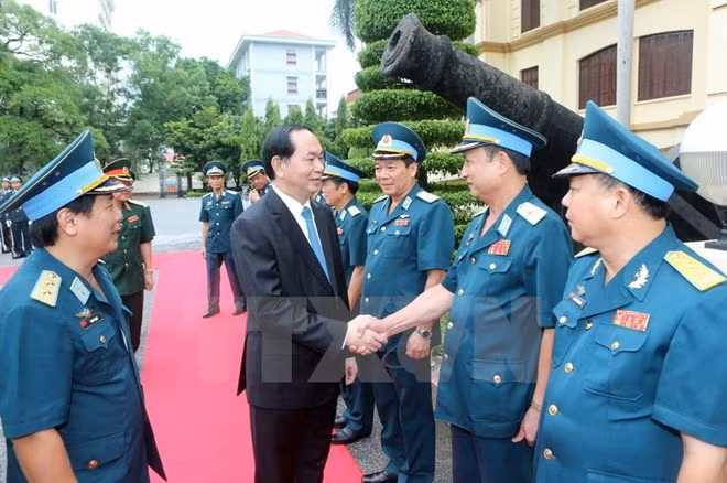 Presidente de Vietnam enfatiza garantía de secretos militares en era digital ảnh 1 Presidente de Vietnam enfatiza garantía de secretos militares en era digital ảnh 1