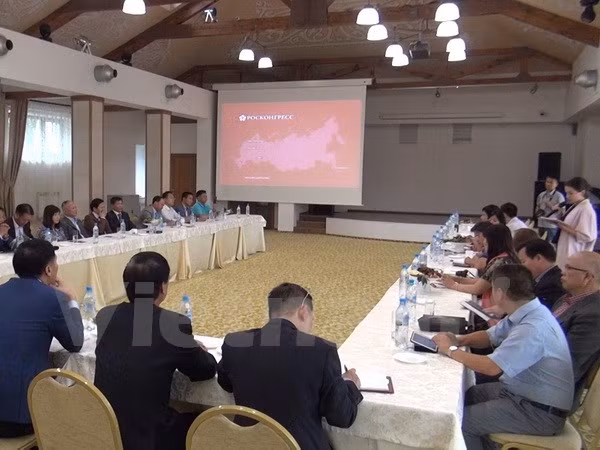 Asociación de empresas vietnamitas revisa actividades en Rusia ảnh 1