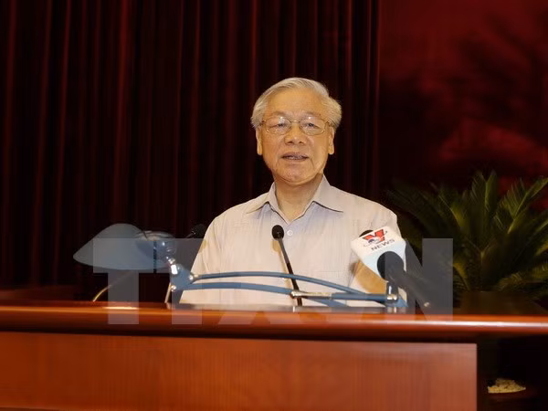 Líder partidista vietnamita pide mantener la paz por el desarrollo nacional ảnh 1