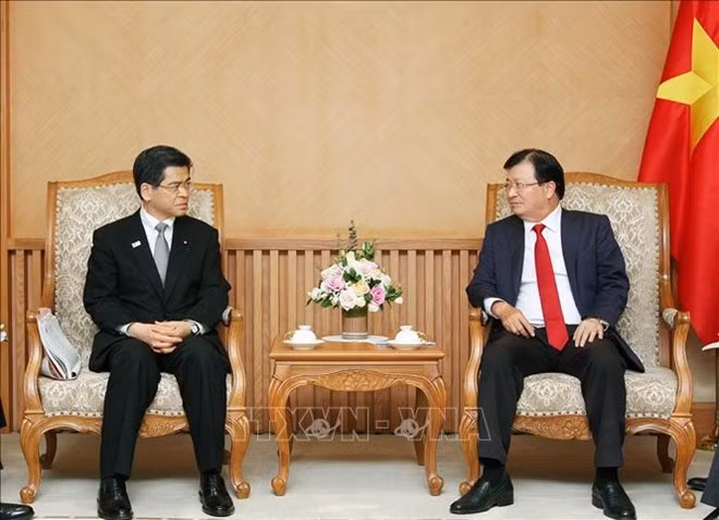 Vicepremier de Vietnam exhorta a la inversión de Japón en industria automotriz y energía ảnh 1 Vicepremier de Vietnam exhorta a la inversión de Japón en industria automotriz y energía ảnh 1