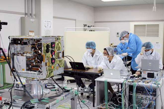 Lanzarán satélite diseñado por ingenieros vietnamitas ảnh 1