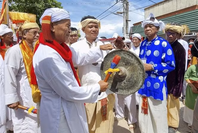 Celebran mayor festival de pueblo de Cham en provincia vietnamita ảnh 1 Celebran mayor festival de pueblo de Cham en provincia vietnamita ảnh 1