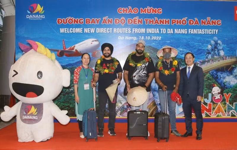 Recibe ciudad de Da Nang a primeros turistas indios por vía directa ảnh 1