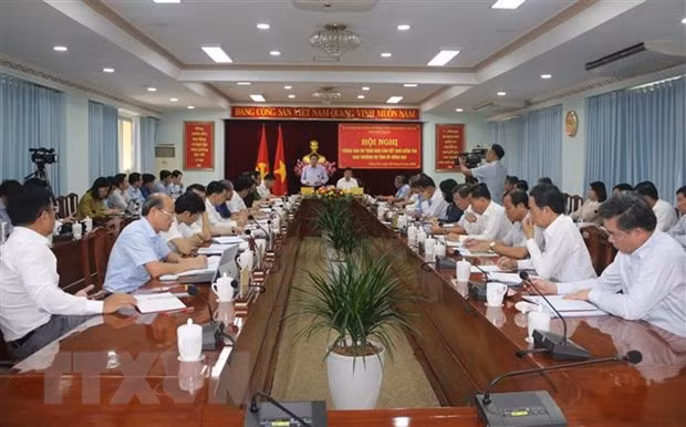 Premier vietnamita insta a corregir deficiencias en el trabajo anticorrupción ảnh 1